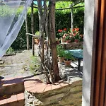 ゲストハウス La Casa In Giardino ヴォルテッラ