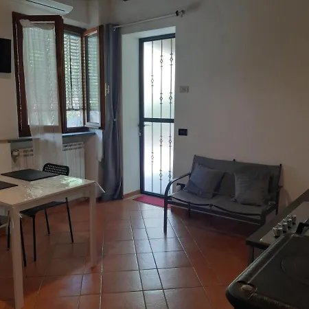 La Casa In Giardino 3*