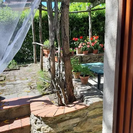 Pensión La Casa In Giardino Volterra